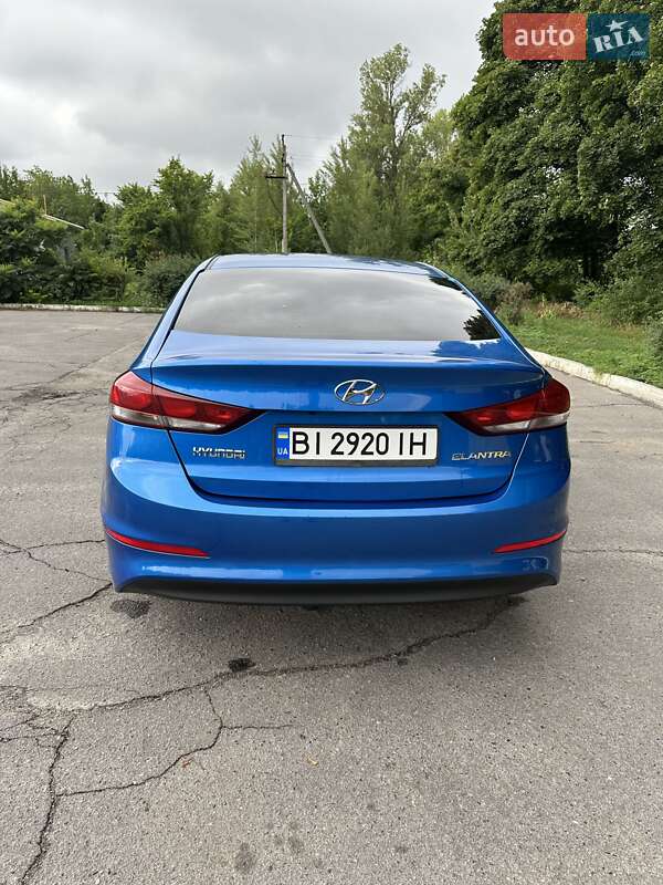Седан Hyundai Elantra 2016 в Полтаве