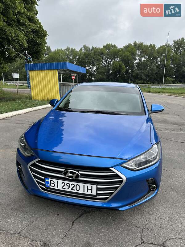 Седан Hyundai Elantra 2016 в Полтаве