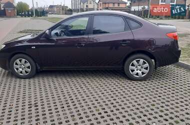 Седан Hyundai Elantra 2008 в Киеве