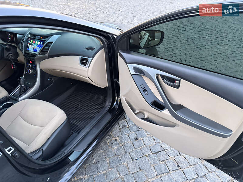 Седан Hyundai Elantra 2014 в Киеве фото 38 Седан Hyundai Elantra 2014 в Киеве