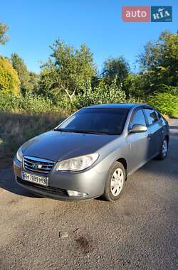 Седан Hyundai Elantra 2010 в Дніпрі