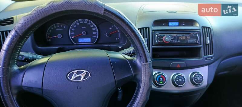 Седан Hyundai Elantra 2010 в Дніпрі фото 12 Седан Hyundai Elantra 2010 в Дніпрі