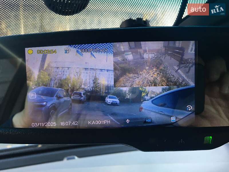 Седан Hyundai Elantra 2018 в Киеве