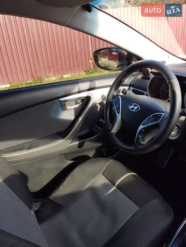 Седан Hyundai Elantra 2012 в Кропивницком фото 2 Седан Hyundai Elantra 2012 в Кропивницком
