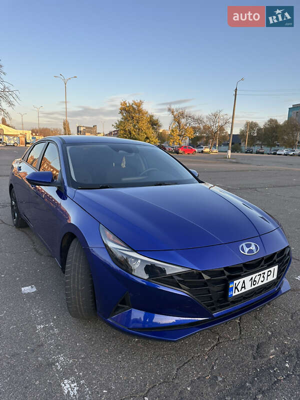Седан Hyundai Elantra 2022 в Киеве
