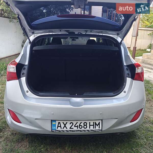 Хэтчбек Hyundai Elantra 2016 в Мукачево фото 6 Хэтчбек Hyundai Elantra 2016 в Мукачево