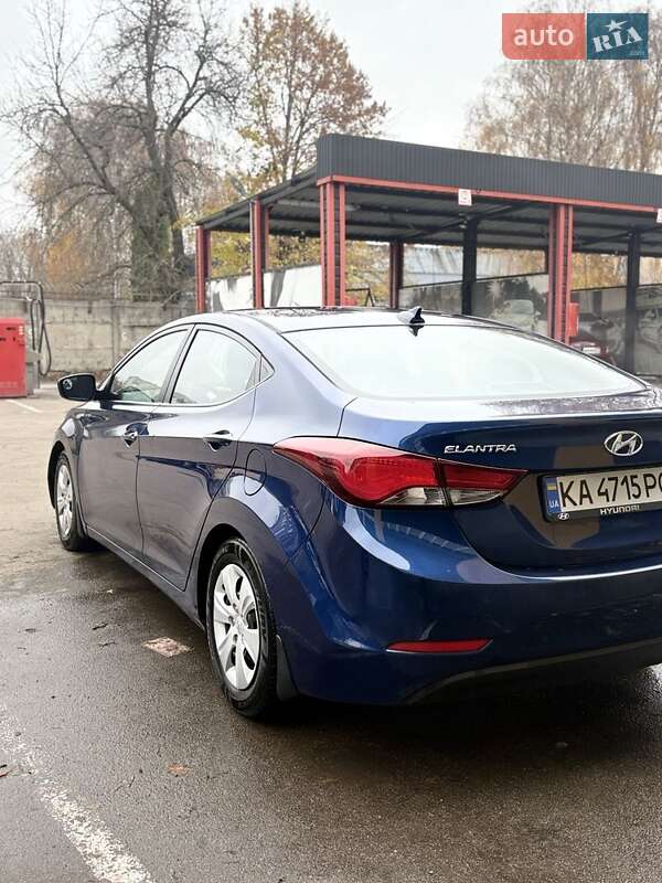 Hyundai Elantra 2015