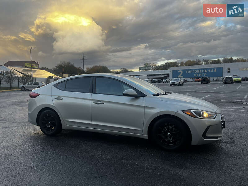 Седан Hyundai Elantra 2016 в Ужгороде фото 3 Седан Hyundai Elantra 2016 в Ужгороде