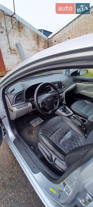 Седан Hyundai Elantra 2016 в Кагарлику фото 13 Седан Hyundai Elantra 2016 в Кагарлику