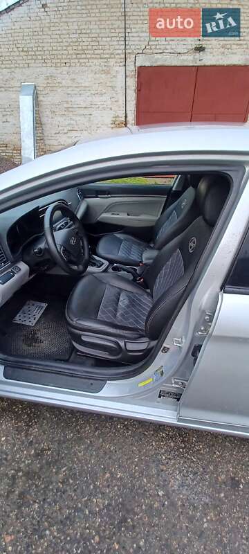 Седан Hyundai Elantra 2016 в Кагарлику фото 9 Седан Hyundai Elantra 2016 в Кагарлику