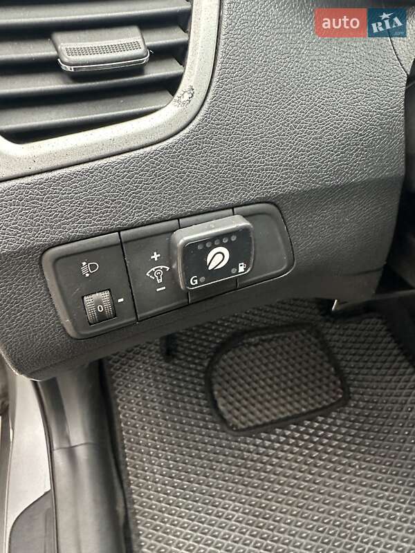 Седан Hyundai Elantra 2011 в Запорожье фото 10 Седан Hyundai Elantra 2011 в Запорожье