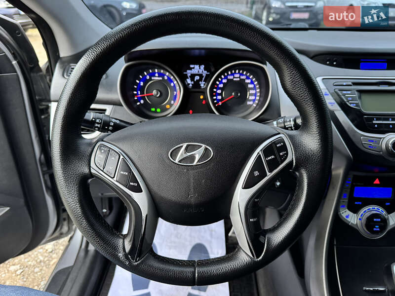 Седан Hyundai Elantra 2012 в Полтаве фото 19 Седан Hyundai Elantra 2012 в Полтаве