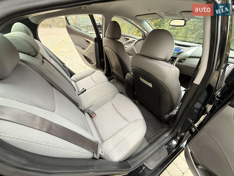 Седан Hyundai Elantra 2013 в Одессе фото 43 Седан Hyundai Elantra 2013 в Одессе