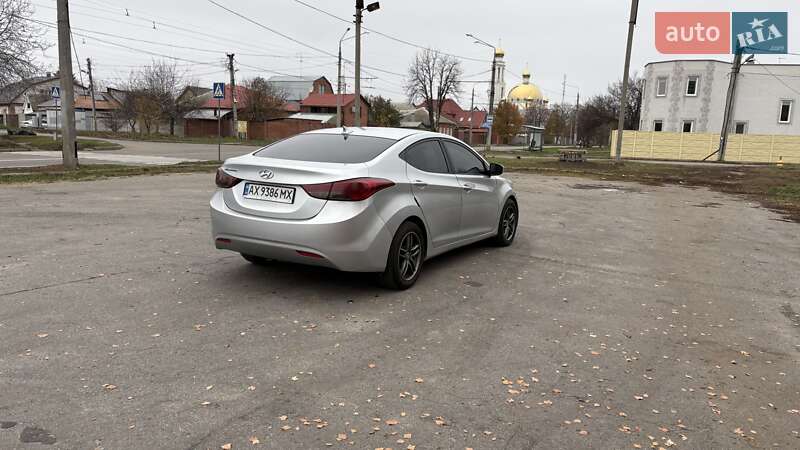 Седан Hyundai Elantra 2012 в Харькове фото 4 Седан Hyundai Elantra 2012 в Харькове
