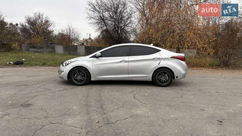 Седан Hyundai Elantra 2012 в Харькове фото 3 Седан Hyundai Elantra 2012 в Харькове