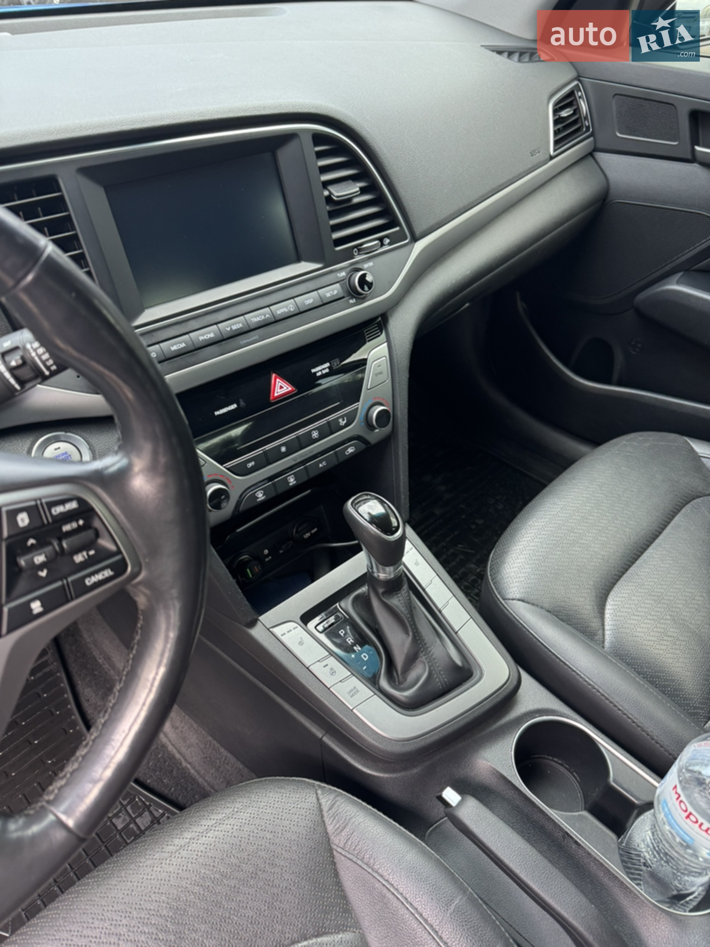 2017 Hyundai Elantra - мініатюра 10