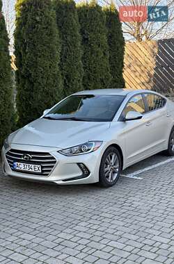 Седан Hyundai Elantra 2016 в Луцке
