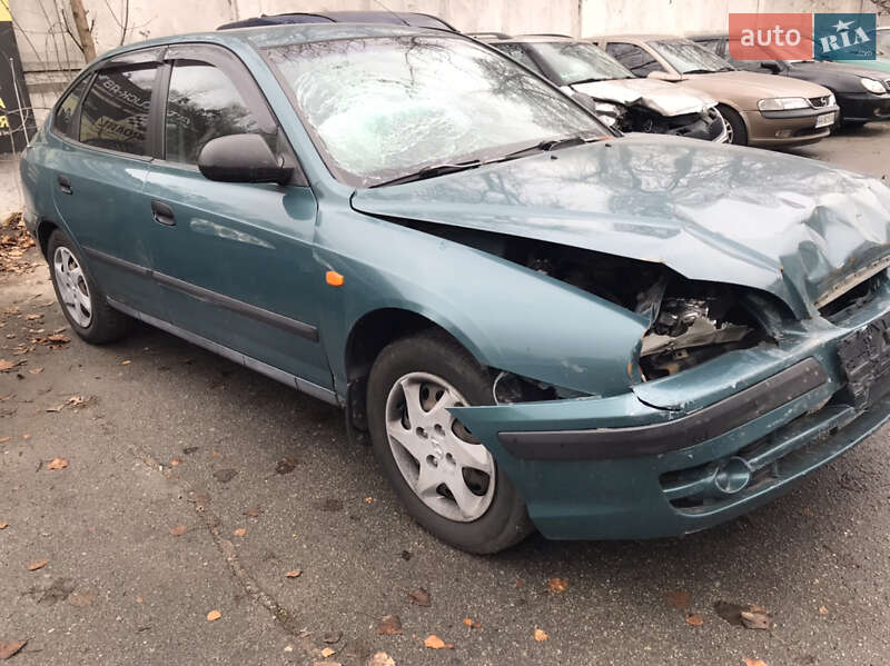 Хетчбек Hyundai Elantra 2004 в Києві