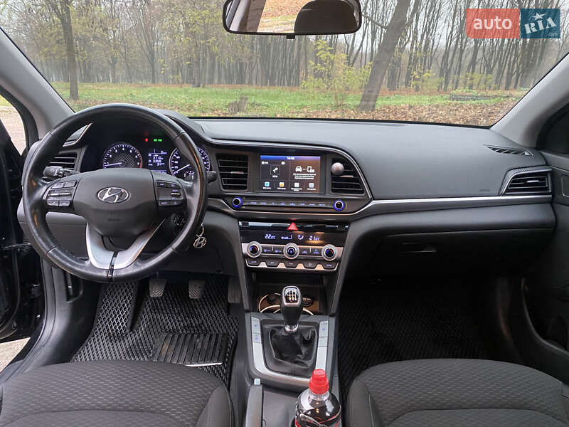 Седан Hyundai Elantra 2020 в Харькове