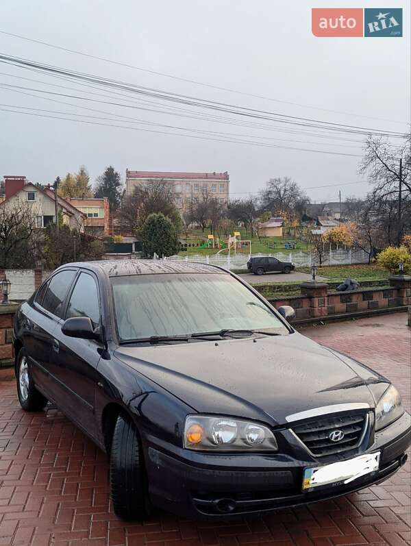 Седан Hyundai Elantra 2005 в Рівному