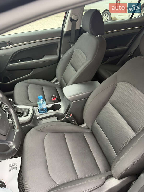 Седан Hyundai Elantra 2016 в Нововолинську фото 19 Седан Hyundai Elantra 2016 в Нововолинську
