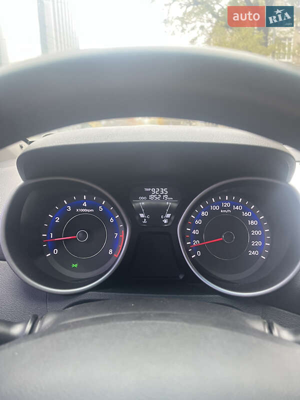 Седан Hyundai Elantra 2012 в Днепре фото 12 Седан Hyundai Elantra 2012 в Днепре