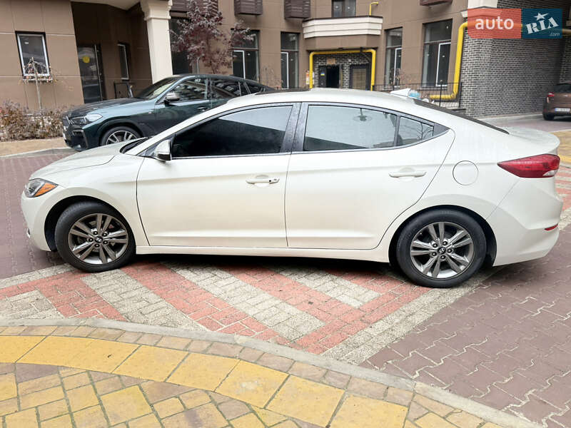 Седан Hyundai Elantra 2016 в Києві фото 6 Седан Hyundai Elantra 2016 в Києві