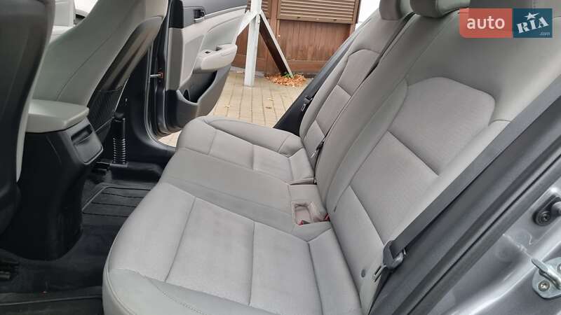 Седан Hyundai Elantra 2018 в Полтаві фото 20 Седан Hyundai Elantra 2018 в Полтаві