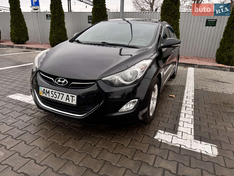 Седан Hyundai Elantra 2013 в Одесі