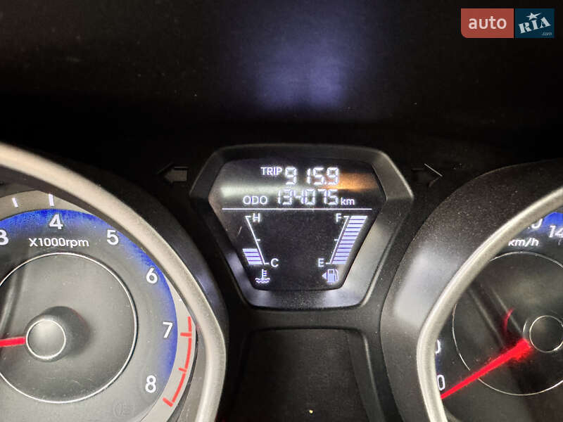 Седан Hyundai Elantra 2013 в Одесі