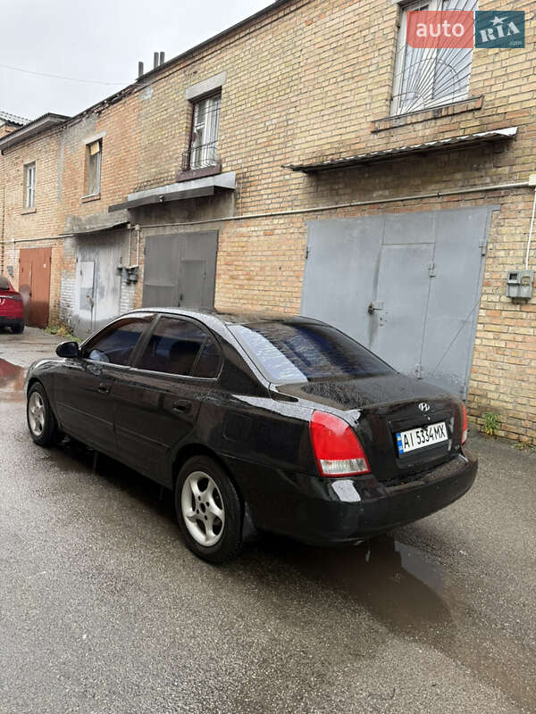 Седан Hyundai Elantra 2003 в Киеве