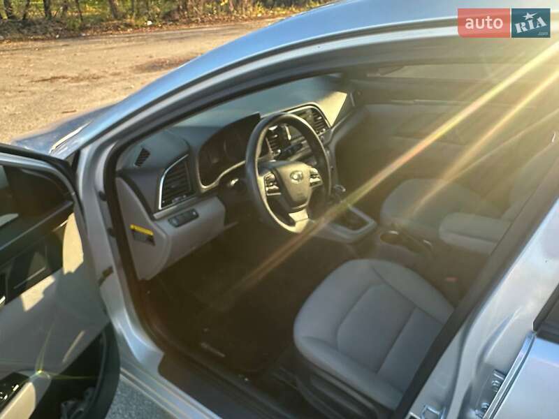 Седан Hyundai Elantra 2016 в Полтаве фото 11 Седан Hyundai Elantra 2016 в Полтаве
