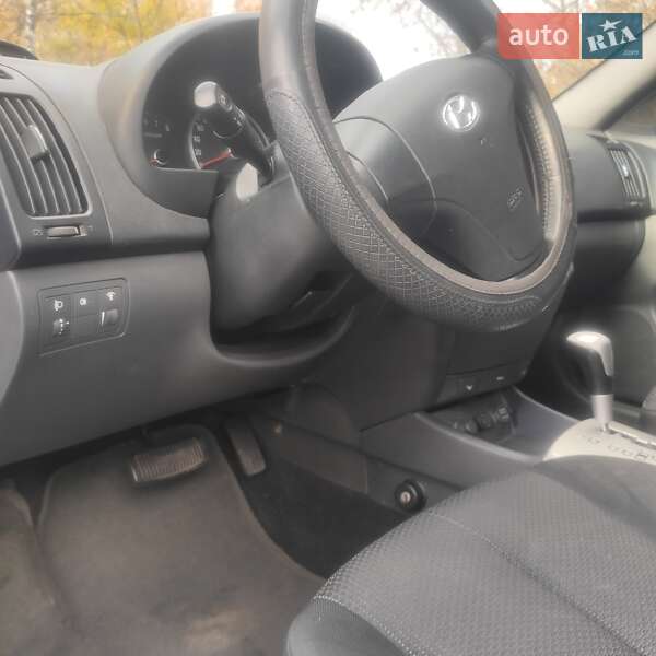 Седан Hyundai Elantra 2008 в Киеве фото 9 Седан Hyundai Elantra 2008 в Киеве