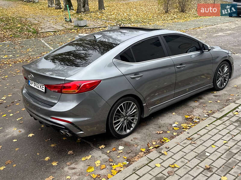 Седан Hyundai Elantra 2017 в Запорожье