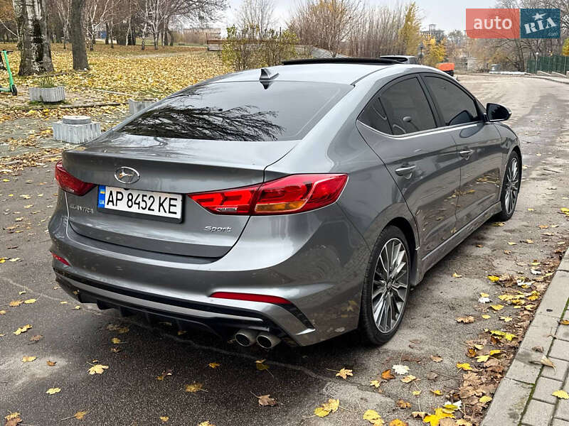 Седан Hyundai Elantra 2017 в Запорожье