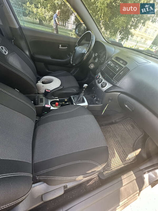 Седан Hyundai Elantra 2008 в Харькове