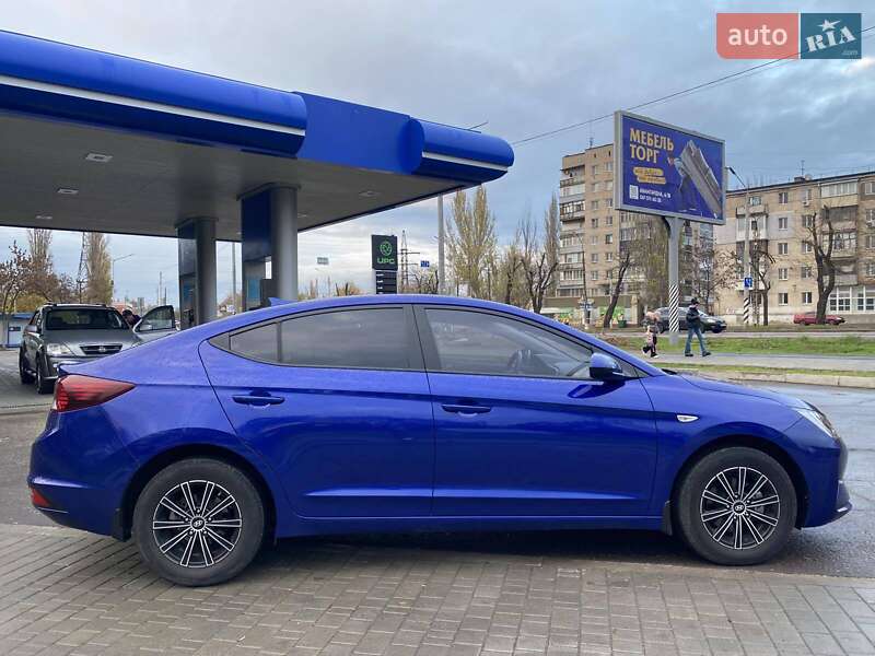 Седан Hyundai Elantra 2019 в Миколаєві