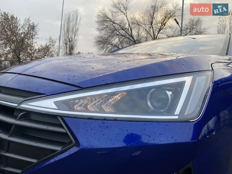 Седан Hyundai Elantra 2019 в Миколаєві