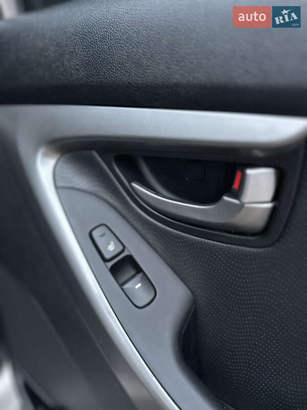 Седан Hyundai Elantra 2011 в Виннице фото 23 Седан Hyundai Elantra 2011 в Виннице