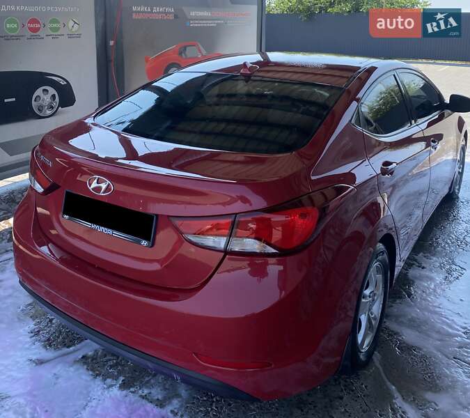 Седан Hyundai Elantra 2015 в Черкасах