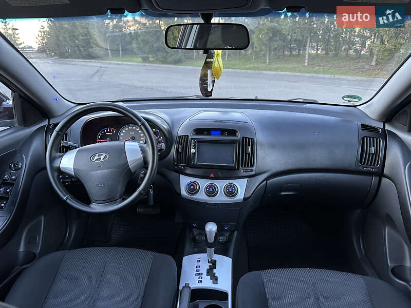 Седан Hyundai Elantra 2007 в Тернополі