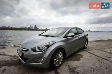 Седан Hyundai Elantra 2014 в Дніпрі