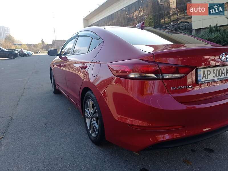 Седан Hyundai Elantra 2016 в Запорожье