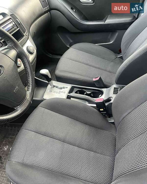 Седан Hyundai Elantra 2007 в Киеве
