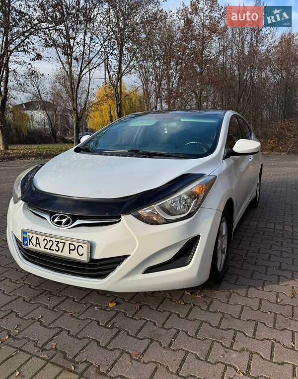 Седан Hyundai Elantra 2014 в Миргороде