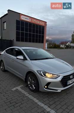 Седан Hyundai Elantra 2018 в Львове