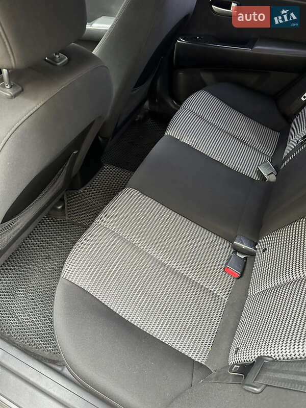 Седан Hyundai Elantra 2008 в Киеве