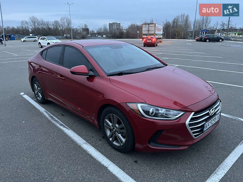 Седан Hyundai Elantra 2016 в Києві