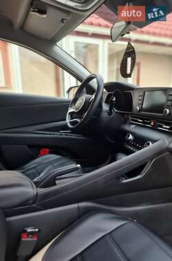 Седан Hyundai Elantra 2021 в Устиновке