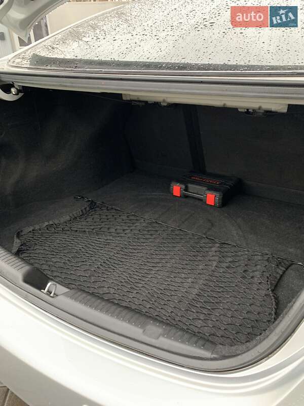 Седан Hyundai Elantra 2013 в Киеве фото 22 Седан Hyundai Elantra 2013 в Киеве